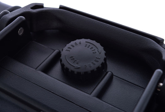 軽量のポリプロピレンIW-16が付いている耐衝撃性の堅いプラスチック装置の工具箱